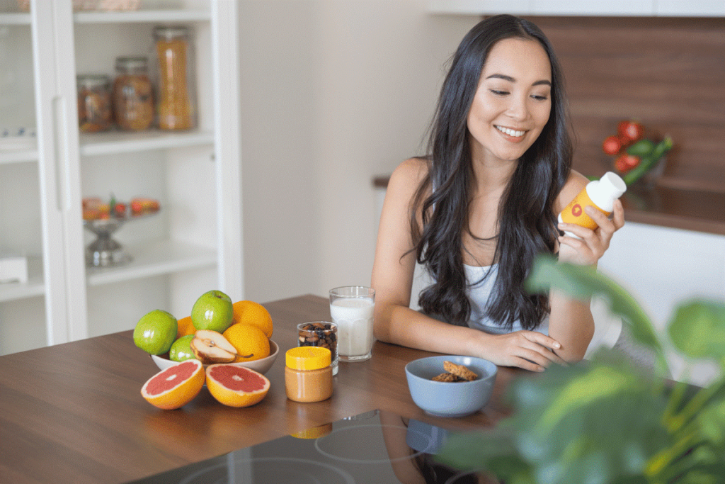 Natural Health Coach guiding client through nutrition plan